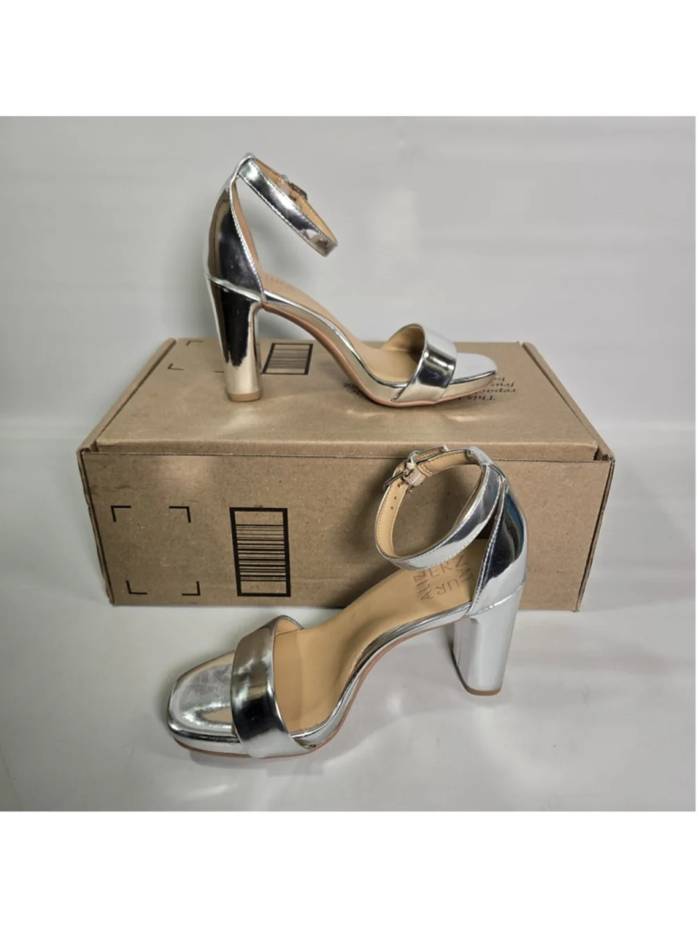 Naturalizer Joy Platform Sandals Silver Block Heel Comfort 6 Wide Wedding ($150)
